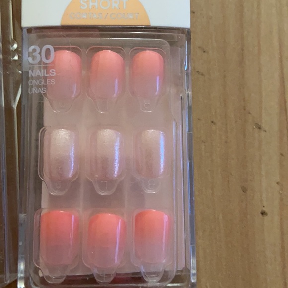 NAILS NEW IN BOX - Picture 6 of 6